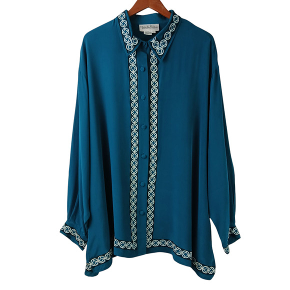 Diane Von Furstenberg SZ 3X Silk Button Front Blouse Embroidery Back Medallion - Picture 2 of 6